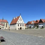 Nottingham Glasshouse Street Machete Attack Teen Hurt, Three Held