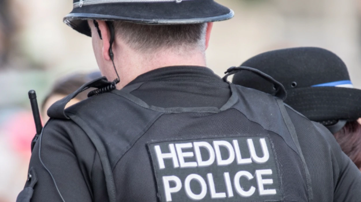 Police Nab 25 in Cardiff Crackdown; Barry Man Charged