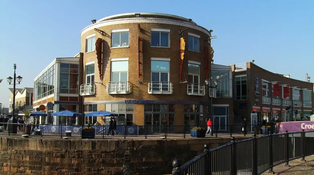 Explore Cardiff Bay Cleanliness Crisis
