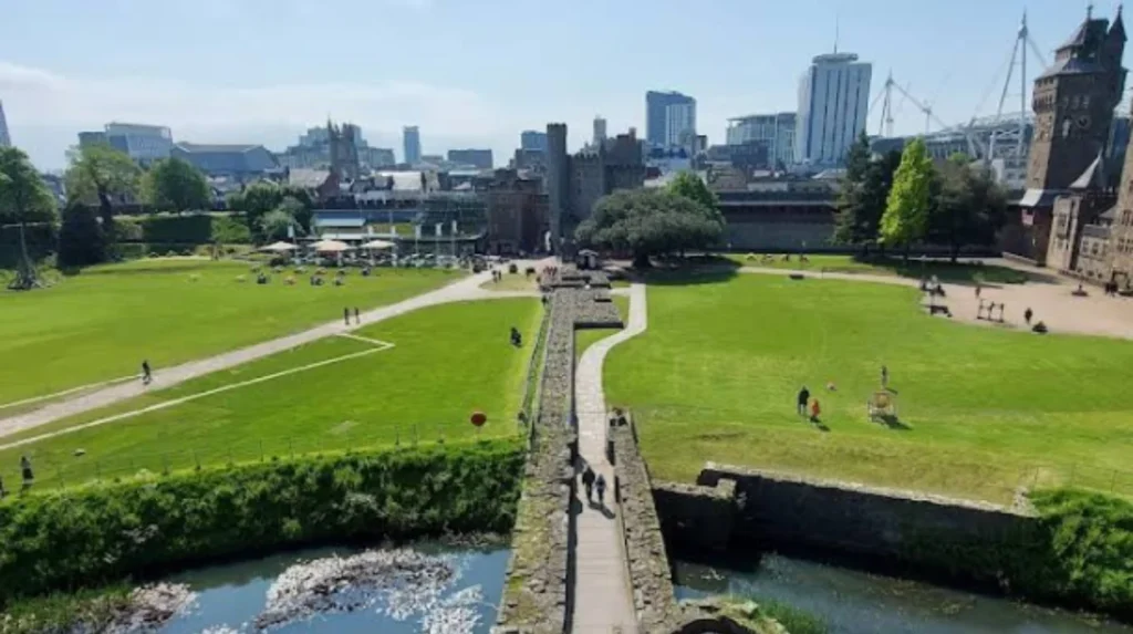 Is Rumney a good place to live for families and professionals?