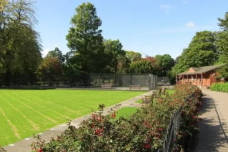 Walking Roath Park Lake: Distance in Miles and Kilometers