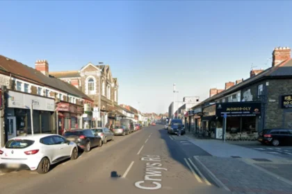 Crwys Road Cardiff Complete Guide: Food, History, Transport and Landmarks