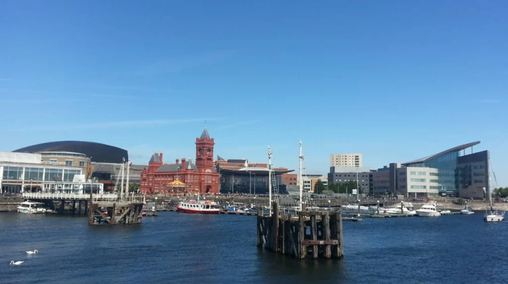 What practical information do you need to visit Broadway Cardiff?
