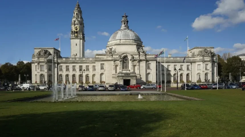 Cardiff Civic Buildings_ City Hall, Cathays Park & Heritage