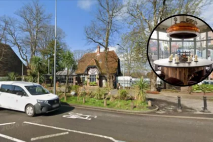 Historic Pub Y Mochyn Du Reinstates Welsh Name in Cardiff 2026