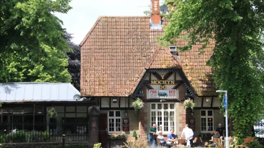 Y Mochyn Du Pub Restores Iconic Name in Cardiff City Centre 2026