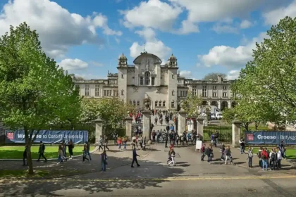 Best Cardiff Areas for Students Cathays, Roath & More