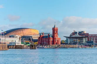Cardiff Bay Walking Route Guide_ Landmarks, Distance and Barrage
