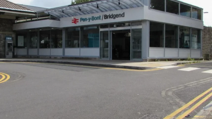 Cardiff to Bridgend Commute Guide Trains & Buses