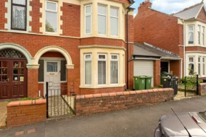 Living in Penylan Cardiff Schools, Housing & Amenities