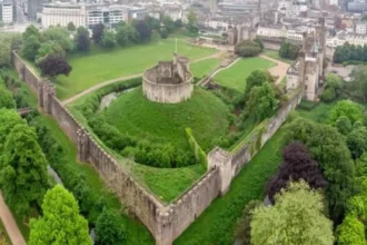 The Oldest Buildings in Cardiff_ Historic Landmarks and Their Stories